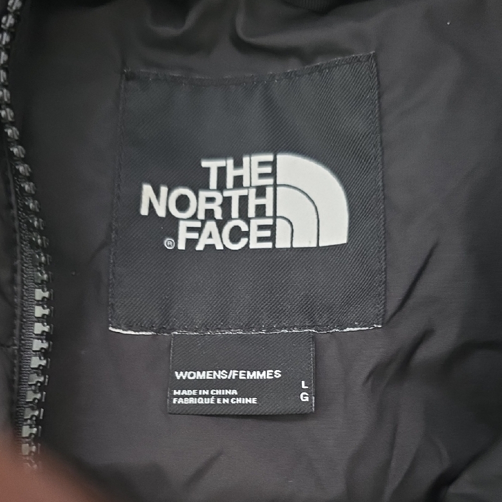 The North Face Women's Black Hooded Puffer Coat - Picture 2 of 4
